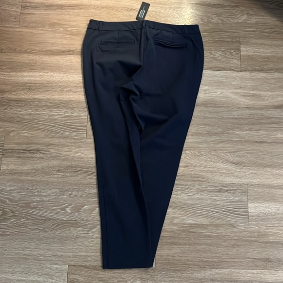 Liz Claiborne- Women's Blue Gray Slim Fit Pants - Picture 9 of 10